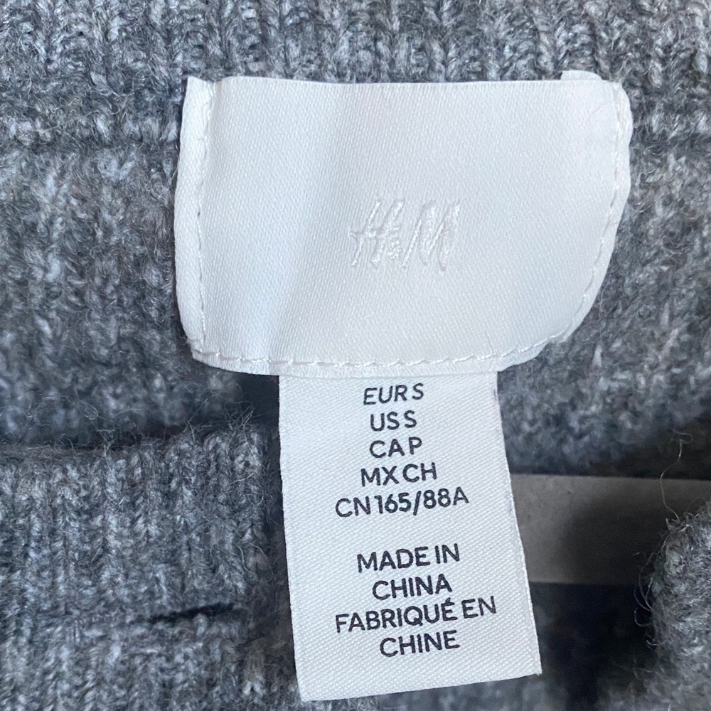 H&M Gray Marled Ruffle Cardigan Ribbed Button Front Soft Cozy S - Picture 5 of 9